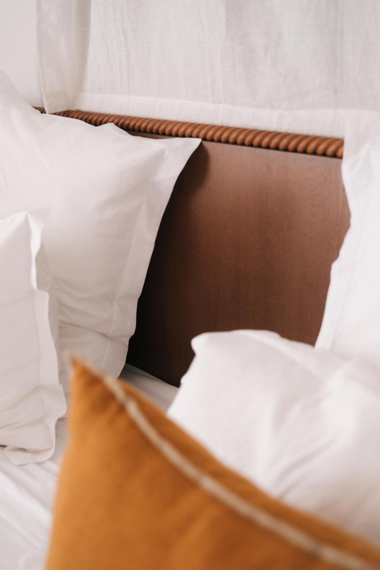 Boutique Hotel Responsable Et Restaurant Basgi Basgi 생플로랑 외부 사진